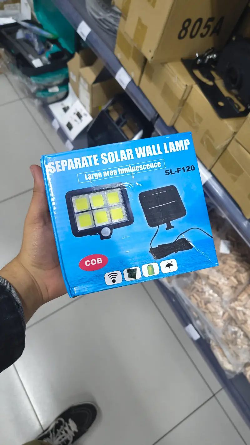 Lámpara de pared solar