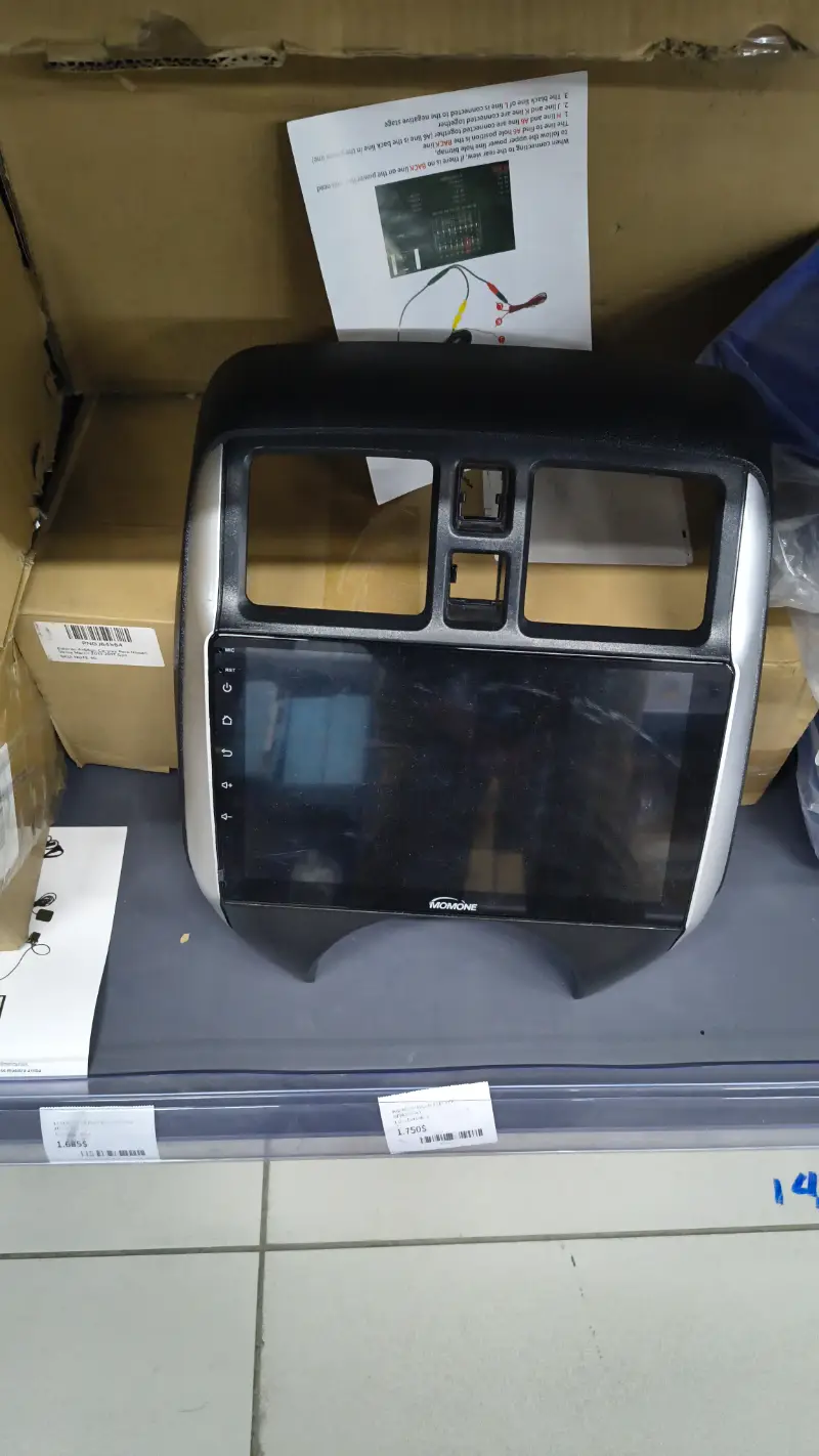 Unidad Principal Estéreo para Coche Momone