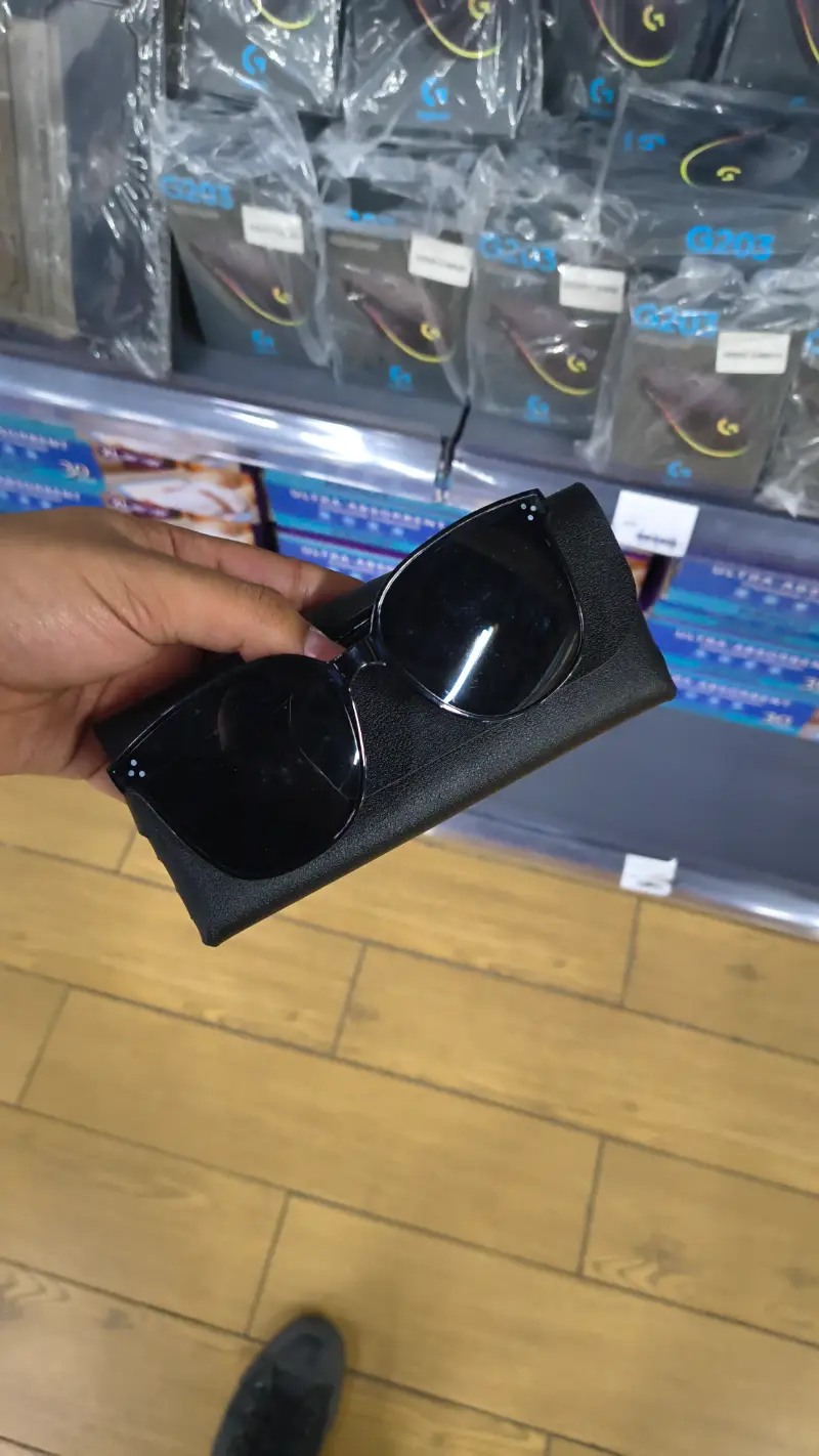 Gafas de Sol Negras con Estuche