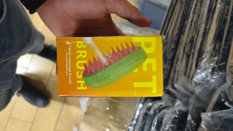 Cepillo de Masaje con Spray para Mascotas