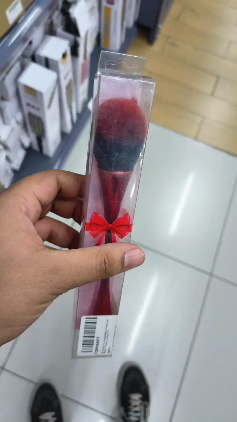 Brocha de Maquillaje Roja - Nueva