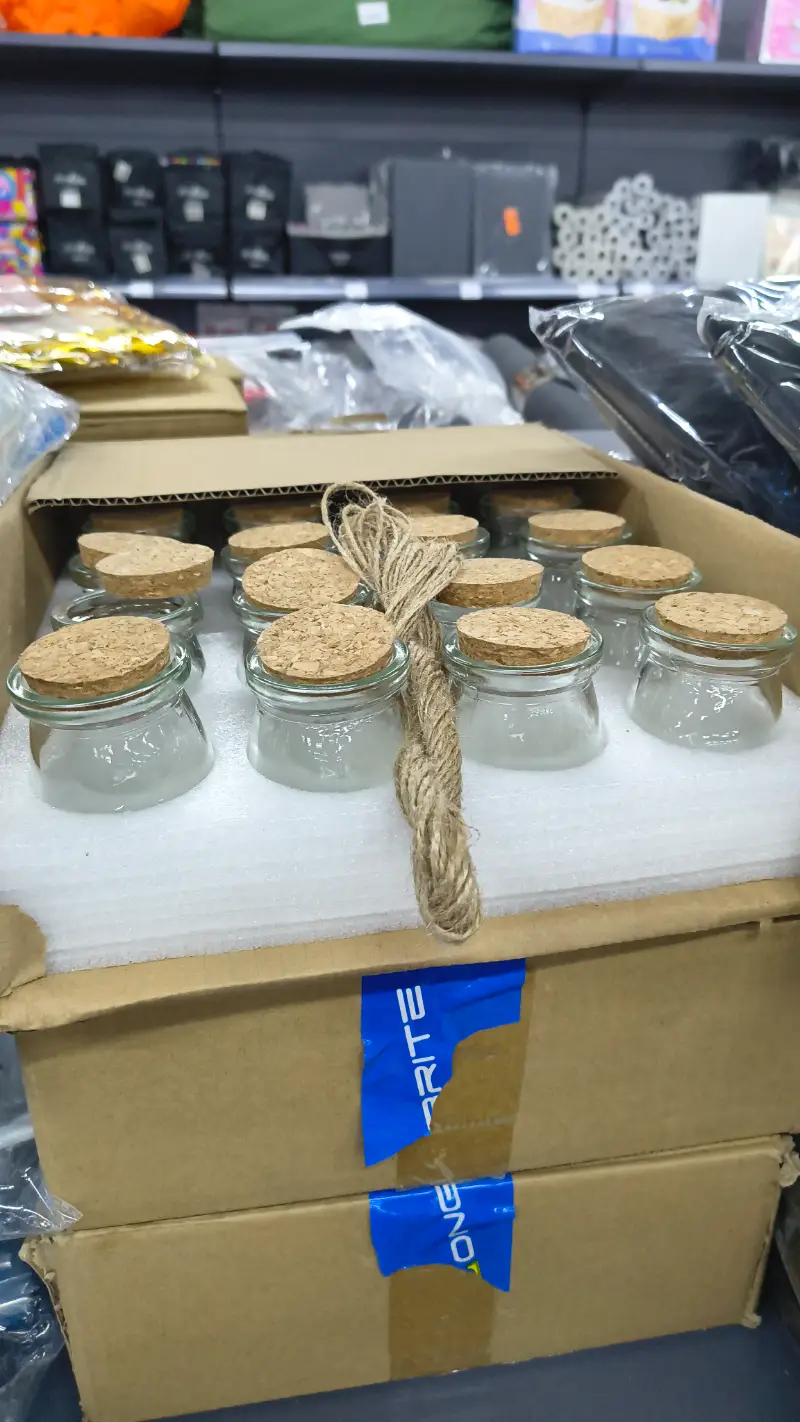 Lindos Tarros de Vidrio con Tapas de Corcho