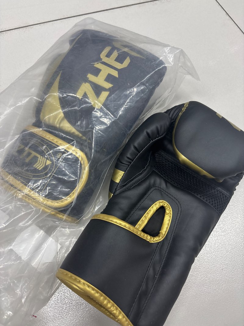 Guantes de Boxeo Zhen - Negro y Dorado