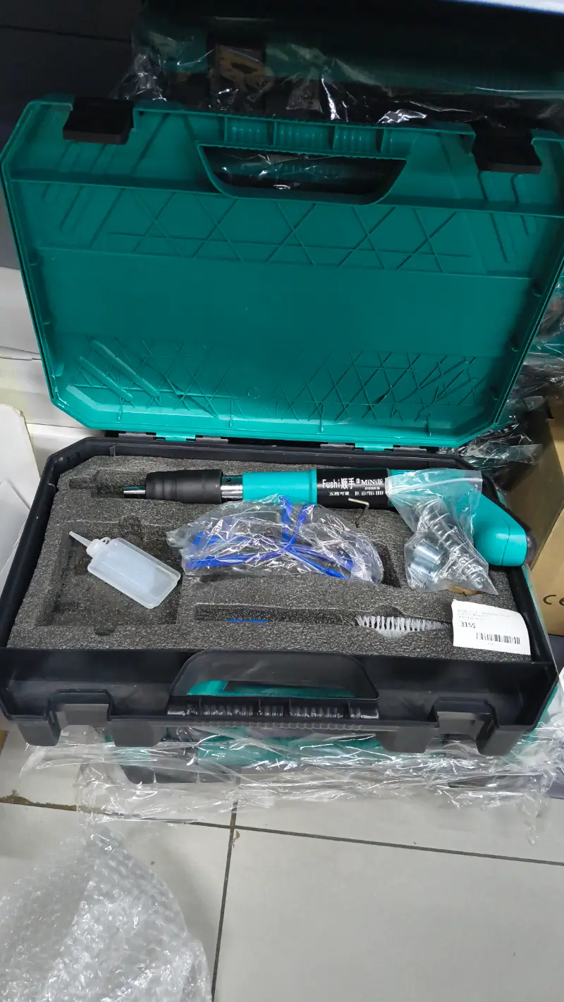 Kit de Pistola de Clavos Fushi