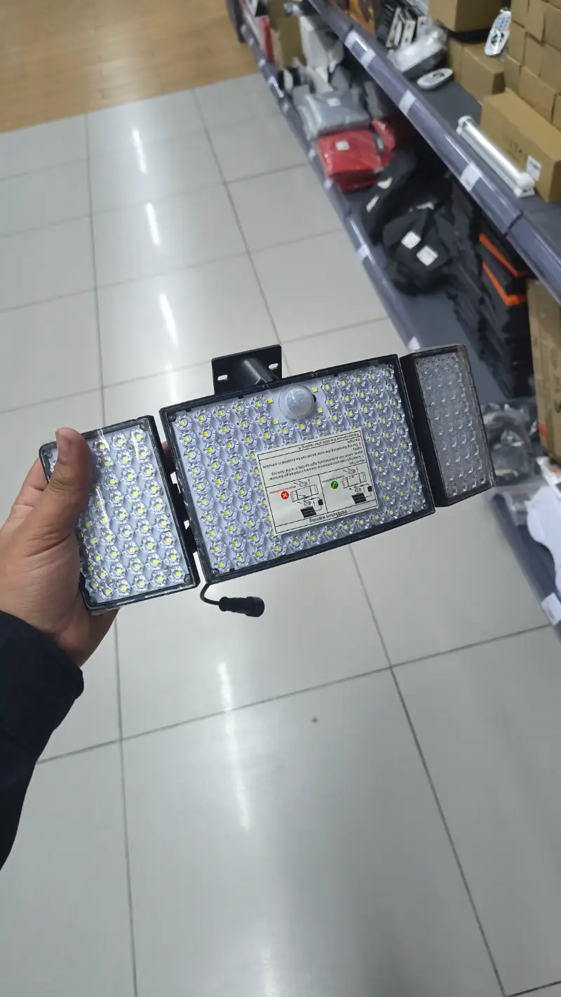 Foco Proyector Solar