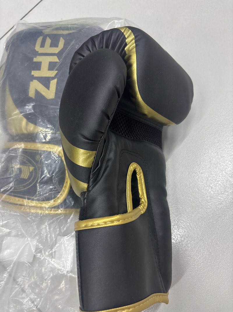 Guantes de Boxeo Zhen - Negro y Dorado
