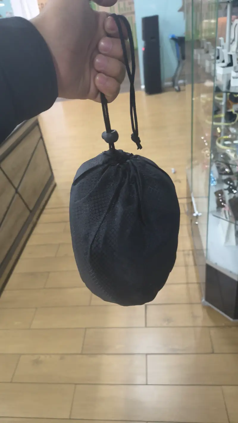 Bolsa Negra con Cordón